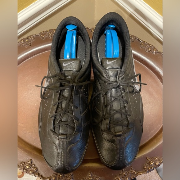 Men’s Nike Air Shoes - Picture 3 of 9